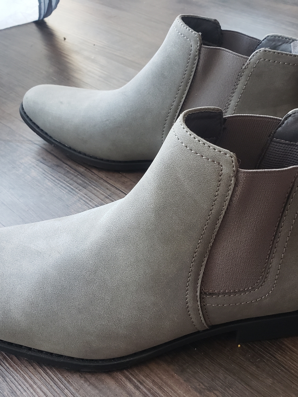 Men's Chelsea VEGAN Ankle Boots in Light Gray - Classic Slip-On Style